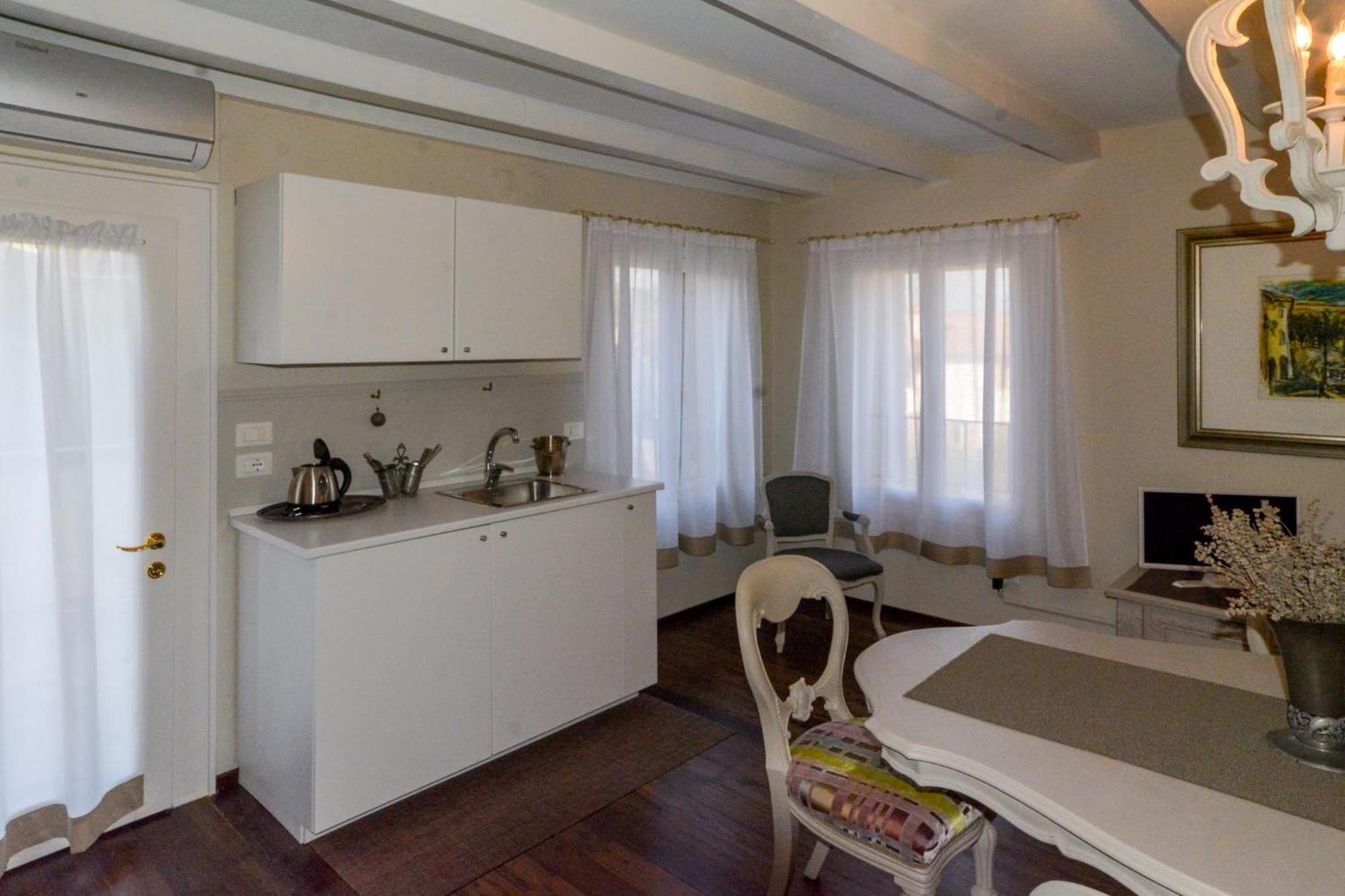 I Torretti Locazione Turistica, Ristorante, Lounge Bar Hotel Asolo Exterior foto